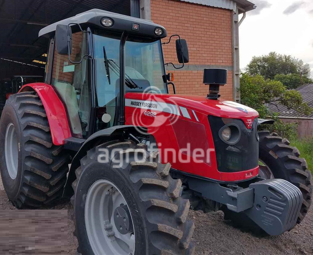 Trator Massey Ferguson 4292 ano 2013