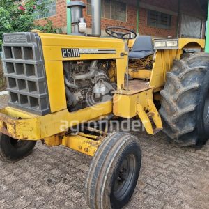 Trator CBT 2500 ano 1984