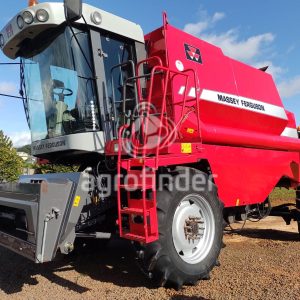 Colheitadeira Massey Ferguson 32 ano 2013
