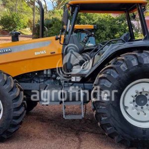Trator Valtra BH 165 Ano 2013