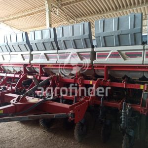 Plantadeira de verão Semeato SOLT 13 E ano 2014