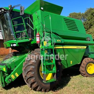 Colheitadeira John Deere 1570 Ano 2010