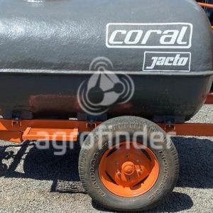 Pulverizador de Arrasto Jacto 2000 litros Ano 2000