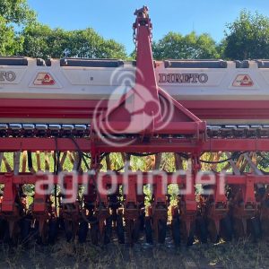 Plantadeira Múltipla Semeato  SSM 27 ano 2011