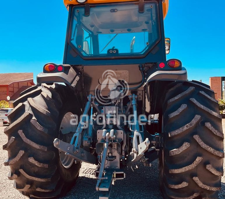 Trator Valtra BH 165 ano 2010 - Imagem 2