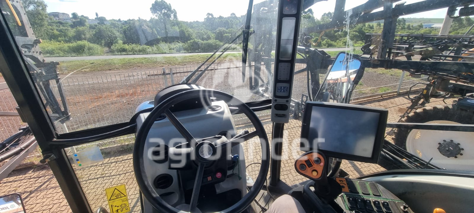 Pulverizador Autopropelido New Holland SP 2500 Ano 2015 - Imagem 5