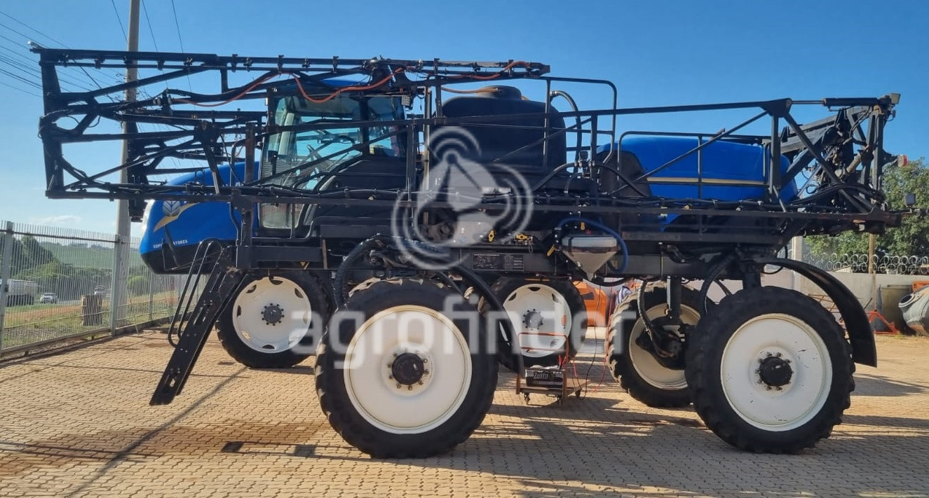 Pulverizador Autopropelido New Holland SP 2500 Ano 2015 - Imagem 2
