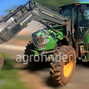 Trator John Deere 5090E ano 2018