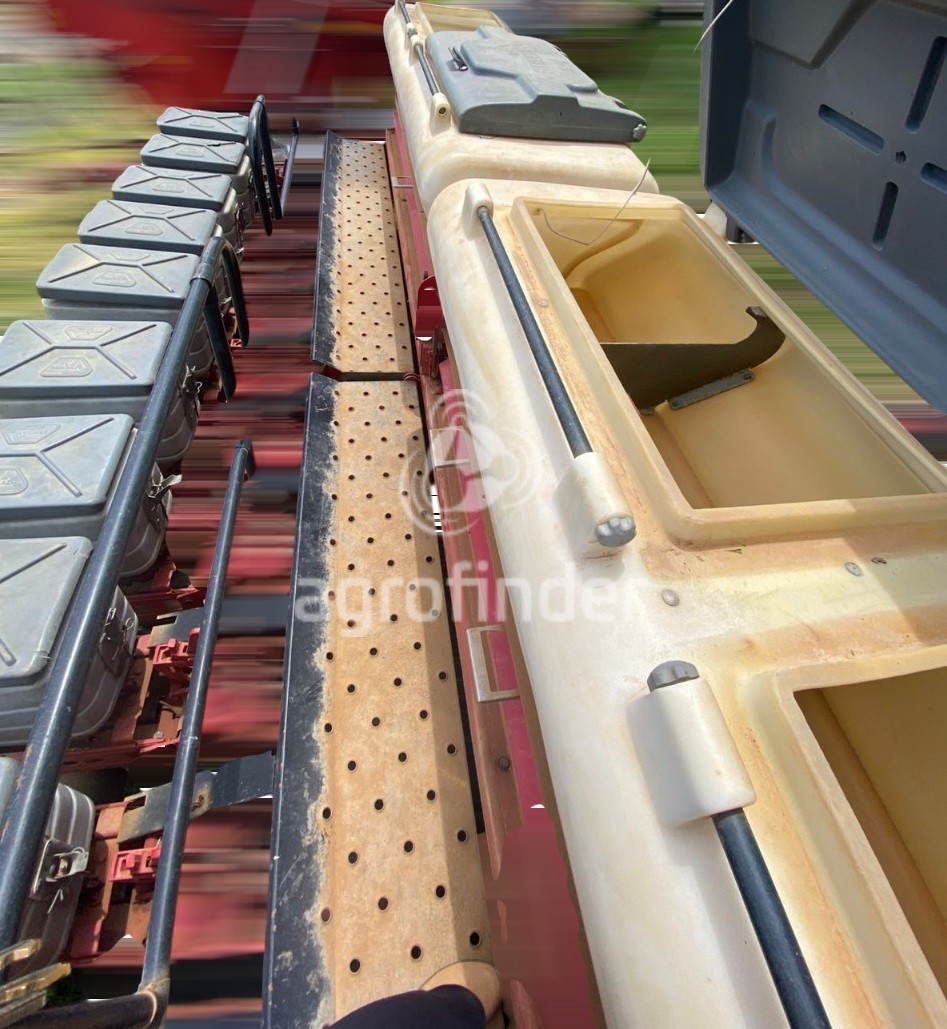 Plantadeira de Verão Semeato 4500SR Ano 2010 - Imagem 5