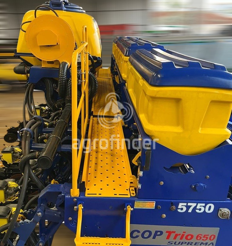 Plantadeira de Verão Tatu CoopTrio650 ano 2021 - Imagem 5