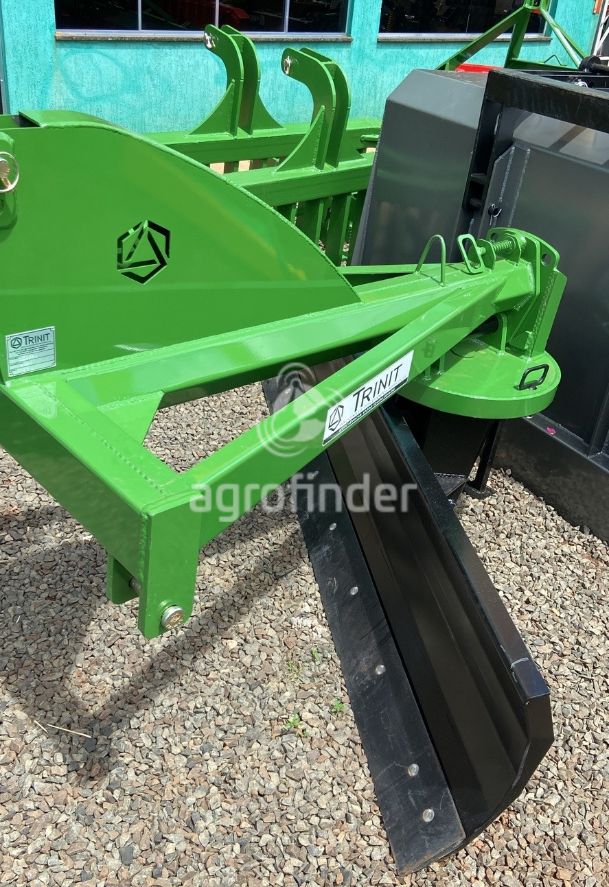 Plaina Traseira Trinit 2.20 ano 2023