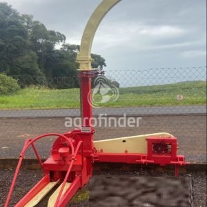 Ensiladeira Nogueira Pecus 9004 Ano 2012