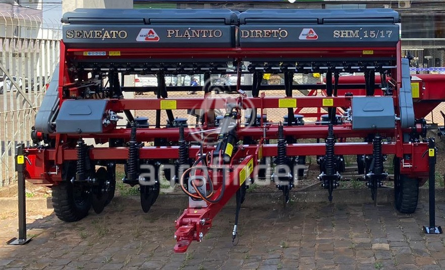 Plantadeira Múltipla Semeato SHM 15/17 ano 2022