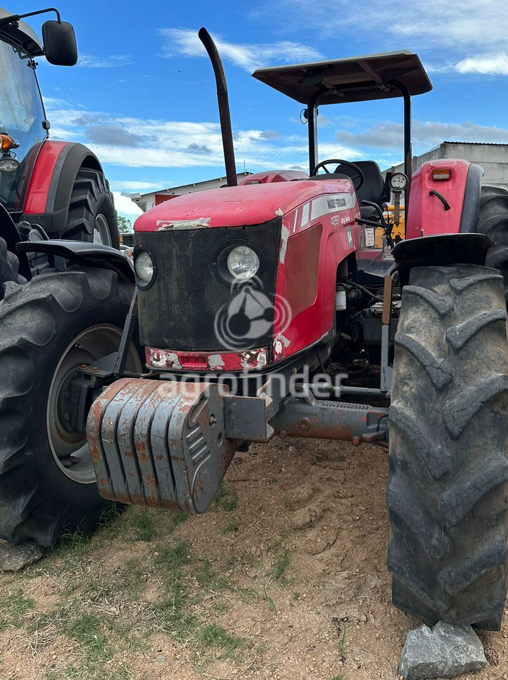 Trator Massey Ferguson 4297 ano 2014