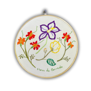 Quadro Bastidor Flores – Tamanho 25 cm Bordado à Mão