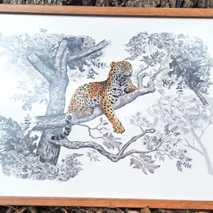 Quadro com moldura Onça-Pintada – Tamanho 47×27 cm bordado à mão
